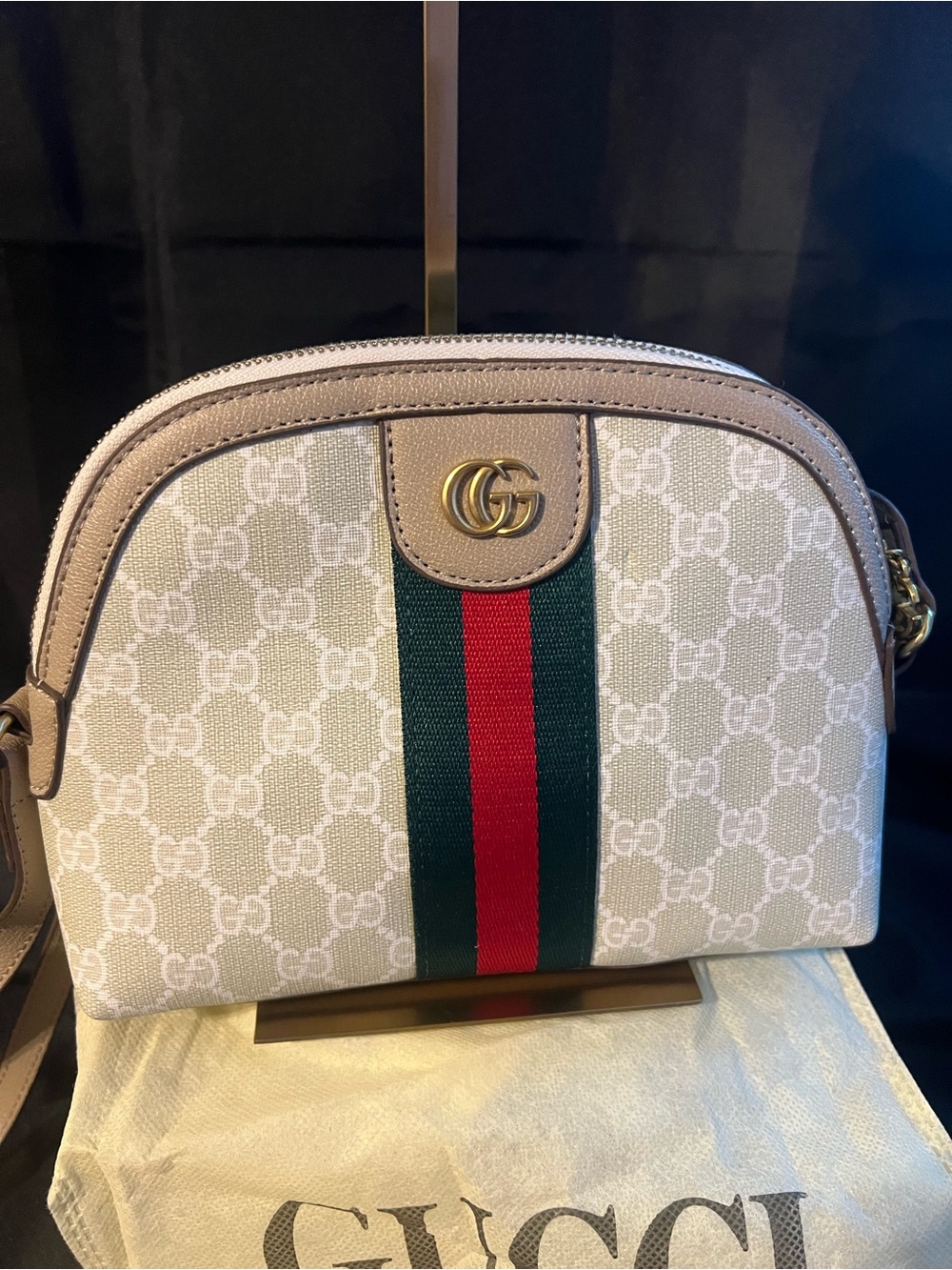 Gucci Beige GG Supreme Crossbody with Red and Green Web Stripe Dust Bag Included - Picture 2 of 14